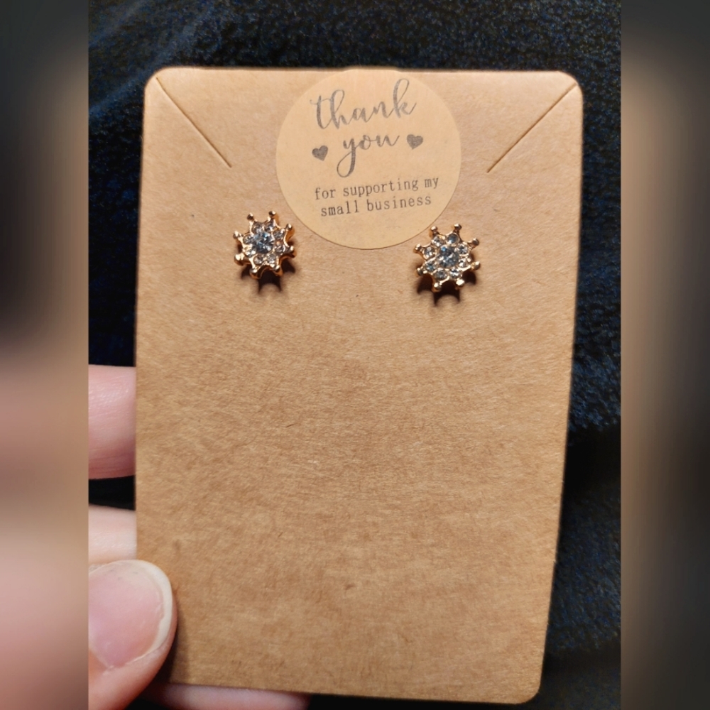 💥 3 for $15! Gold sparkly earrings